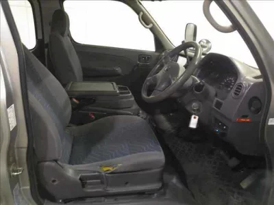 Nissan CARAVAN VAN  с аукциона в Японии