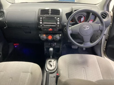 Toyota IST  с аукциона в Японии