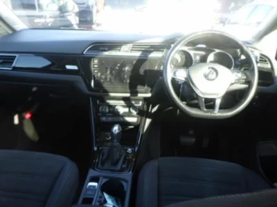 Volkswagen GOLF TOURAN