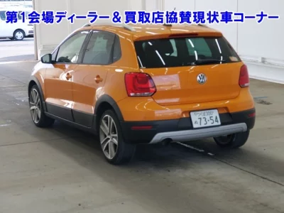 Volkswagen CROSS POLO