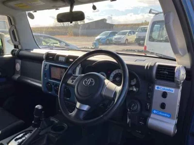 Toyota FJ CRUISER  с аукциона в Японии