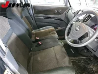 Nissan ROOX лот № 3043 оценка -  с аукциона в Японии 4