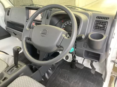 Nissan CLIPPER TRUCK