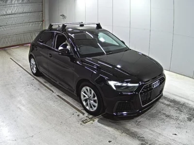 Audi A1  с аукциона в Японии
