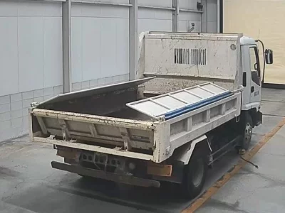 Isuzu FORWARD  с аукциона в Японии