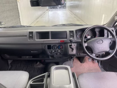 Toyota HIACE  с аукциона в Японии