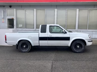 Nissan DATSUN PICKUP  с аукциона в Японии