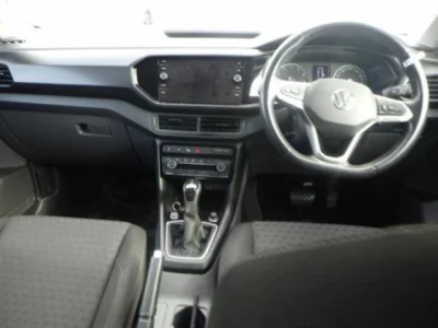 Volkswagen T-CROSS  с аукциона в Японии