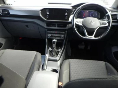 Volkswagen T-CROSS  с аукциона в Японии