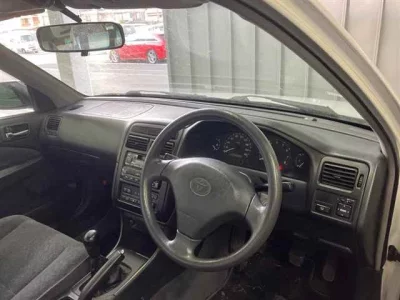 Toyota CARINA  с аукциона в Японии