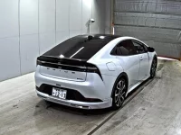 Toyota PRIUS лот № 3124 оценка 3.5  с аукциона в Японии 4