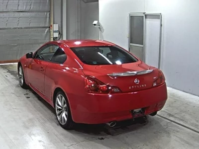 Nissan SKYLINE  с аукциона в Японии