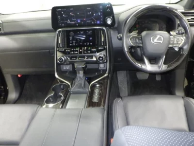 Lexus LX  с аукциона в Японии