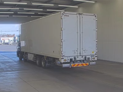 Isuzu GIGA  с аукциона в Японии