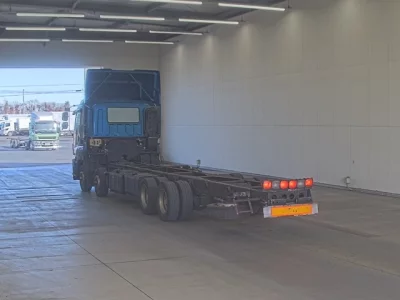 Isuzu GIGA  с аукциона в Японии