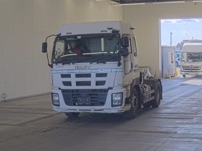 Isuzu GIGA  с аукциона в Японии