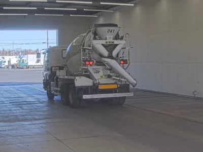 Isuzu GIGA  с аукциона в Японии