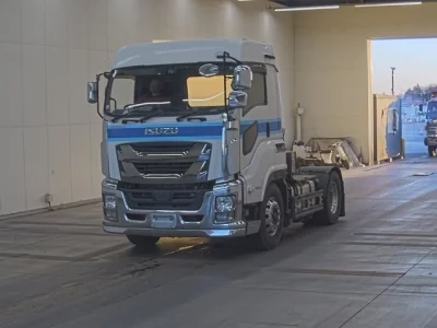 Isuzu GIGA  с аукциона в Японии