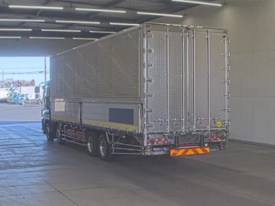 Isuzu GIGA  с аукциона в Японии