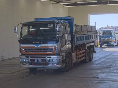 Isuzu GIGA
