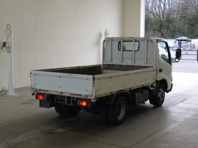 Hino DUTRO  с аукциона в Японии