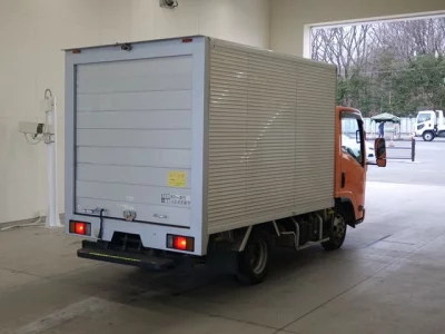Isuzu ELF  с аукциона в Японии