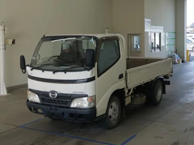 Hino DUTRO  с аукциона в Японии