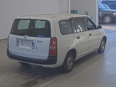 Toyota SUCCEED