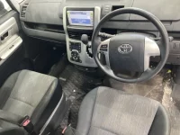 Toyota VOXY лот № 20026 оценка 3.5  с аукциона в Японии 3