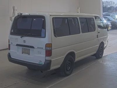 Toyota HIACE  с аукциона в Японии