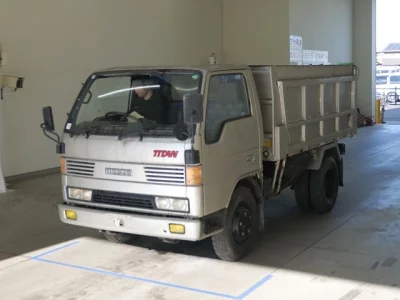 Mazda TITAN  с аукциона в Японии