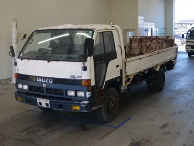 Isuzu ELF  с аукциона в Японии