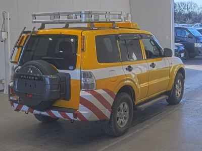 Mitsubishi PAJERO  с аукциона в Японии