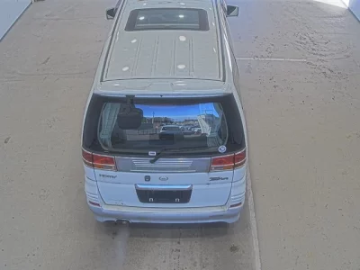 Nissan ELGRAND  с аукциона в Японии