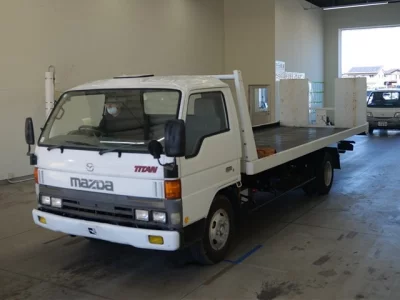 Mazda TITAN  с аукциона в Японии