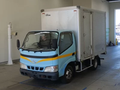Hino DUTRO  с аукциона в Японии