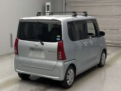 Daihatsu TANTO  с аукциона в Японии