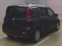 Toyota SIENTA лот № 72031 оценка 4  с аукциона в Японии 1