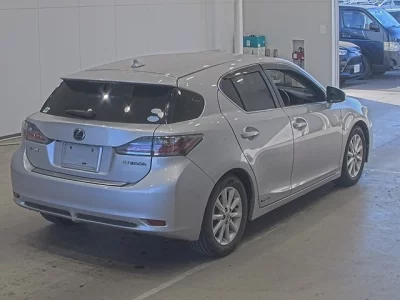 Lexus CT  с аукциона в Японии
