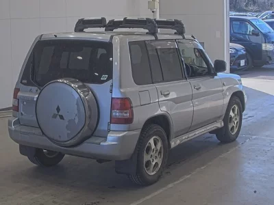 Mitsubishi PAJERO IO  с аукциона в Японии