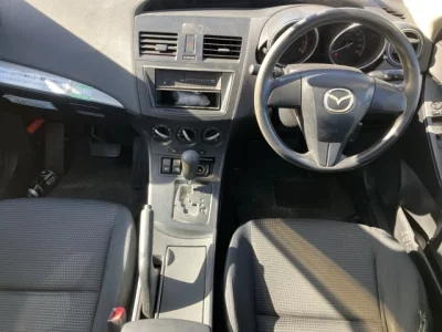 Mazda AXELA  с аукциона в Японии