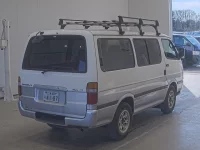 Toyota HIACE VAN лот № 20116 оценка 3.5  с аукциона в Японии 1