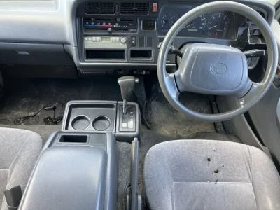 Toyota HIACE VAN  с аукциона в Японии