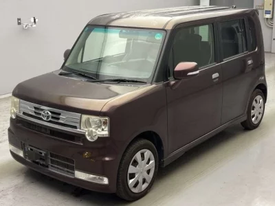 Toyota PIXIS SPACE  с аукциона в Японии