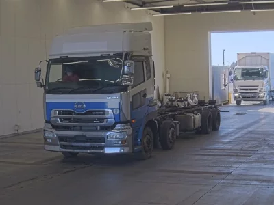 Nissan QUON  с аукциона в Японии