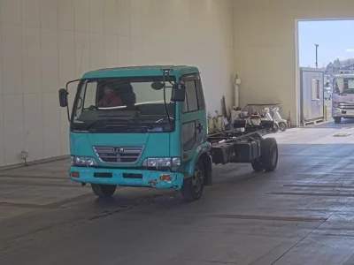 Nissan TRUCK  с аукциона в Японии