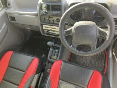 Mitsubishi PAJERO JR  с аукциона в Японии