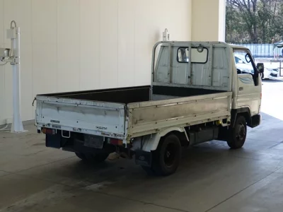 Toyota DYNA  с аукциона в Японии