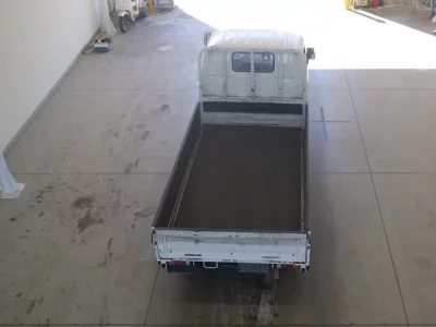 Toyota DYNA  с аукциона в Японии