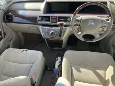 Honda ELYSION  с аукциона в Японии